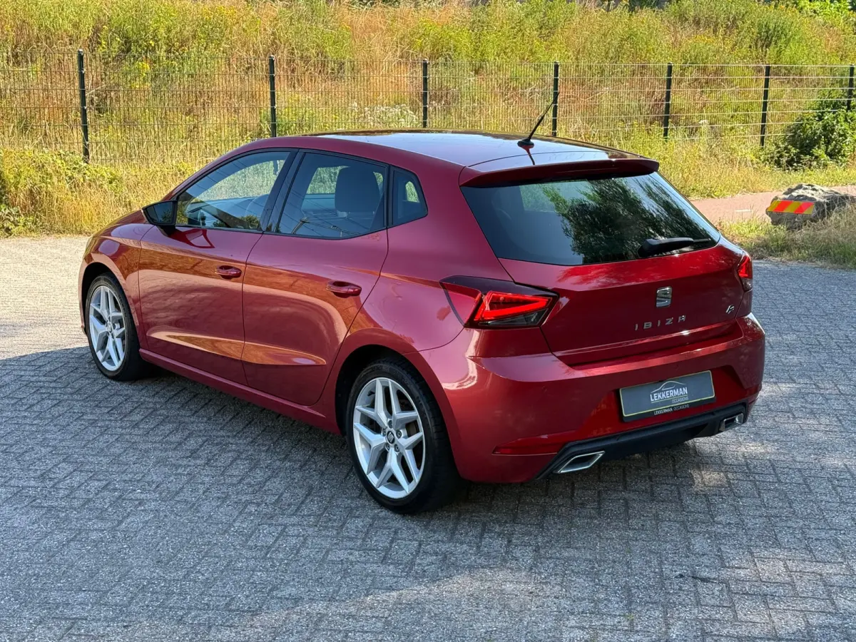 1.0 TSI FR CAMERA I ALCANTARA I LED I CRUISE I PDC I CLIMA