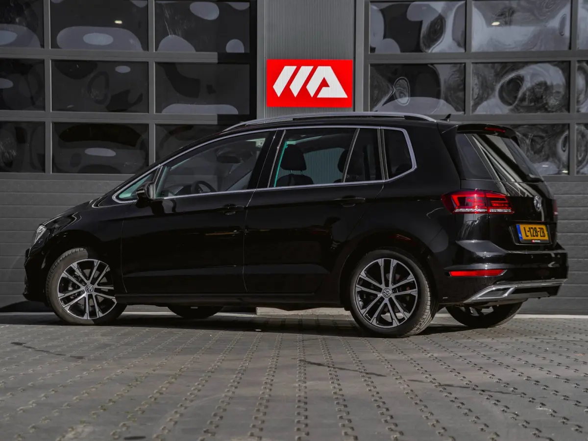 1.5 TSI ACT Highline Edition 1jr Garantie|Pano|Cruise|Trekhaak|Stoel-en Stuurverwarming|Navi|Camera