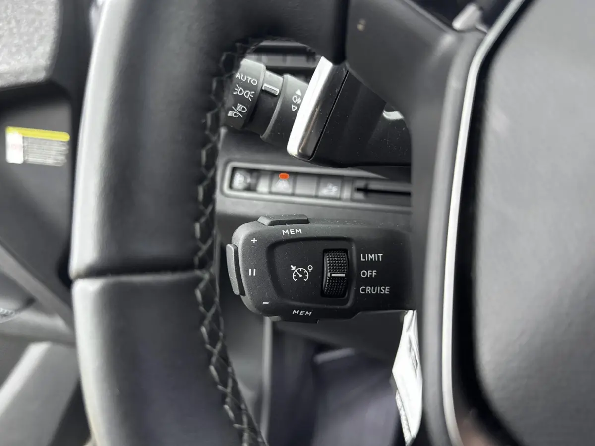 SUV 130 pk Automaat Allure Pack Business | Elektrisch Achterklep | Carplay | 7-Persoons | Voorstoelen Verwarmd