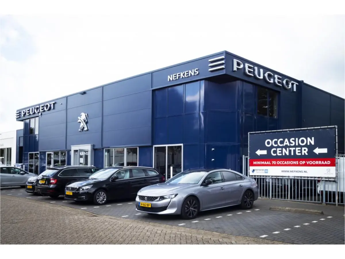 SUV 130 pk Automaat Allure Pack Business | Elektrisch Achterklep | Carplay | 7-Persoons | Voorstoelen Verwarmd