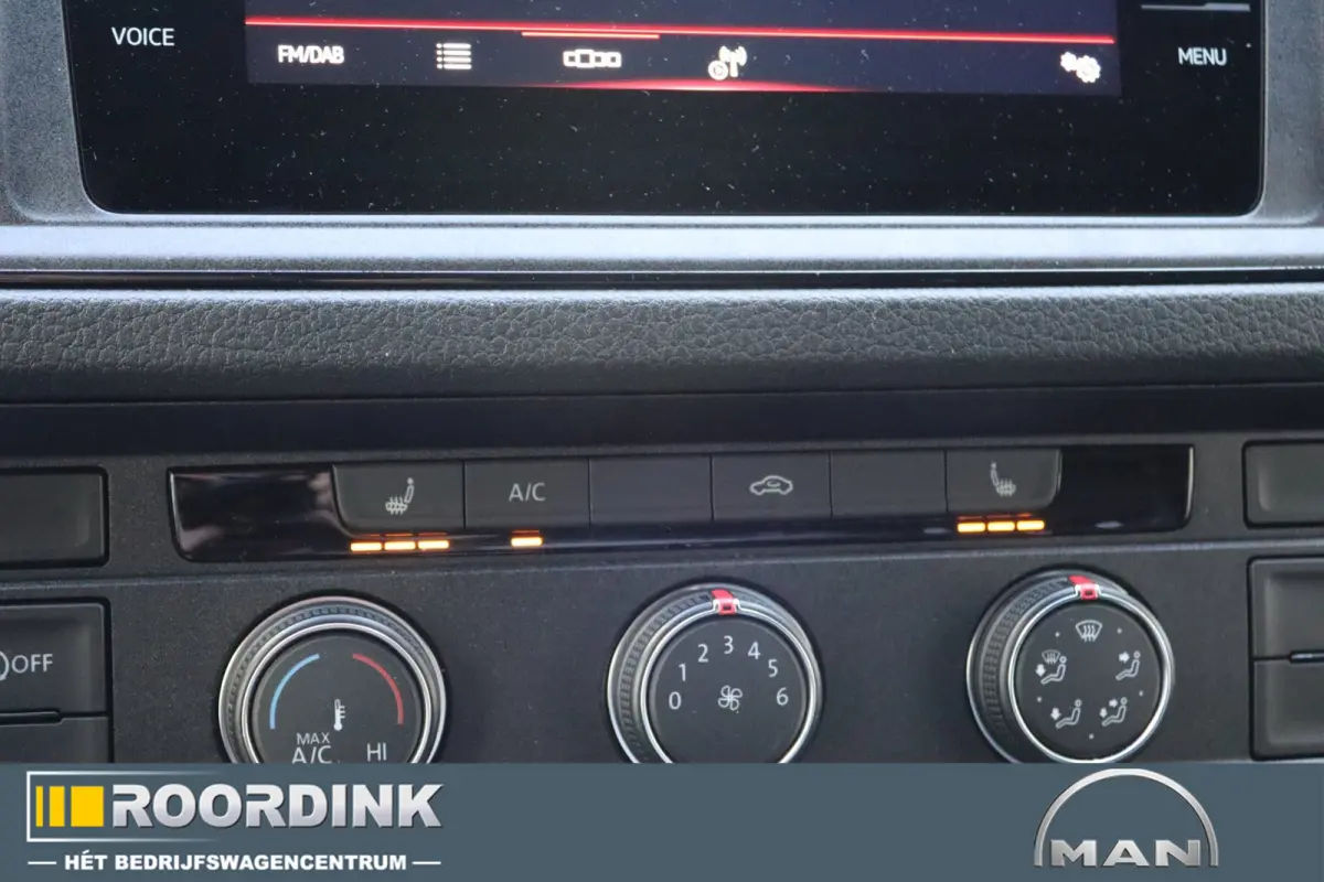 3.180 L3H3 Automaat. 180 pk ! Standkachel met afstandsbediening, Parkeersensoren rondom , ACC