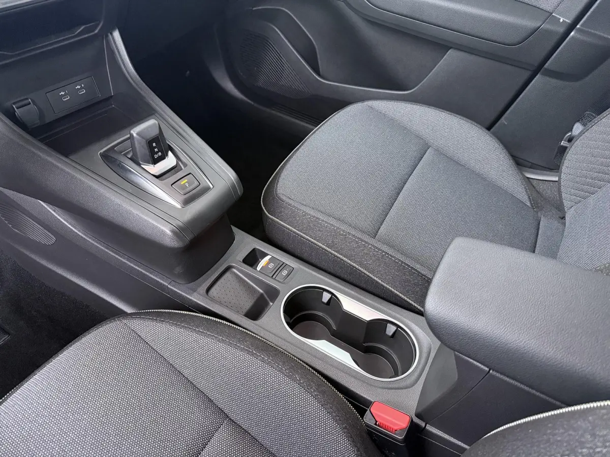 techno full hybrid E-Tech 160 | Google Navigatie | Parkeercamera | Climate Control |