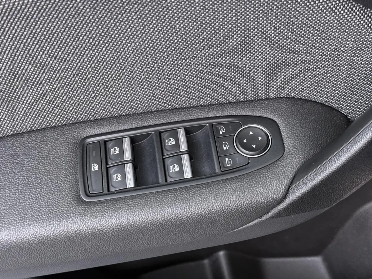 techno full hybrid E-Tech 160 | Google Navigatie | Parkeercamera | Climate Control |