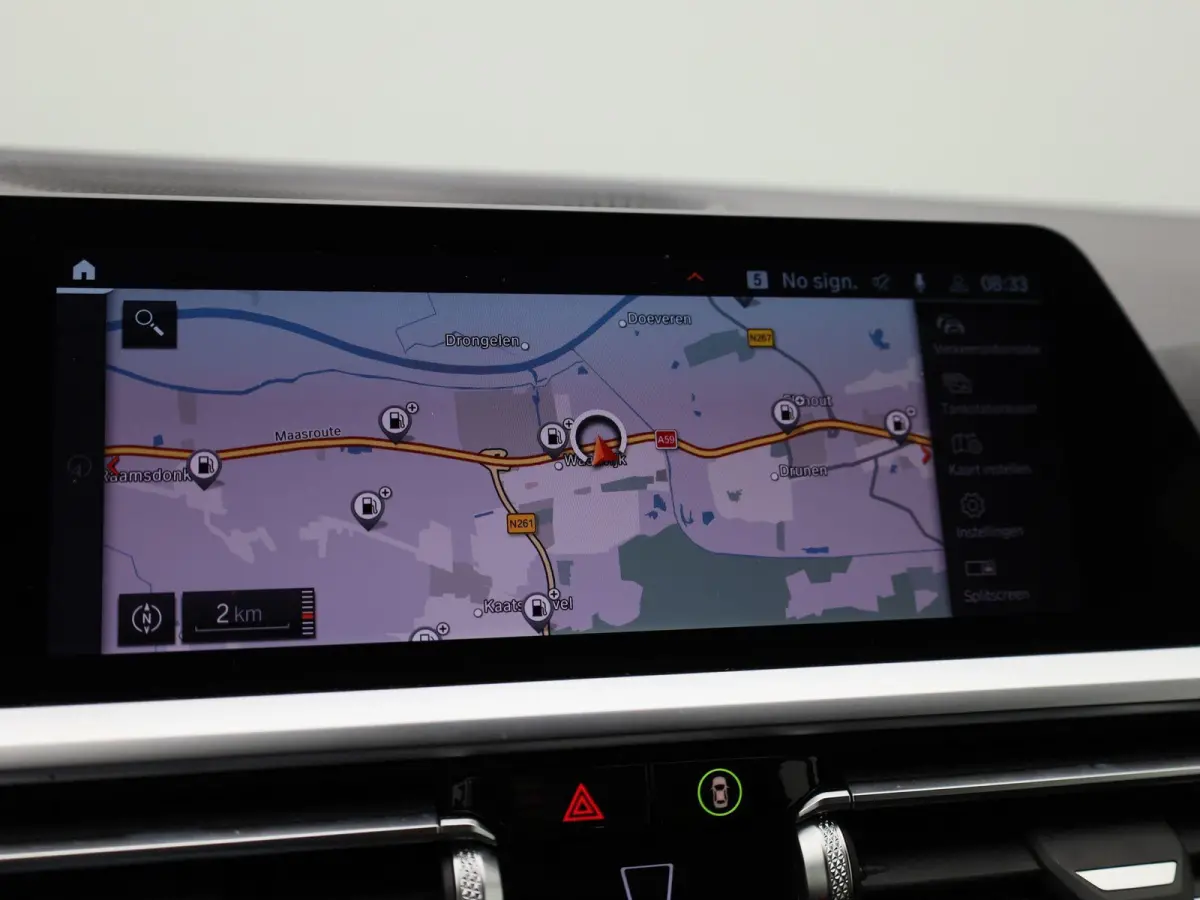 318i Executive | SCHUIFDAK | NAVIGATIE | PARKEERSENSOREN | CLIMATE CONTROL | LMV | LED | CRUISE CONTROL |