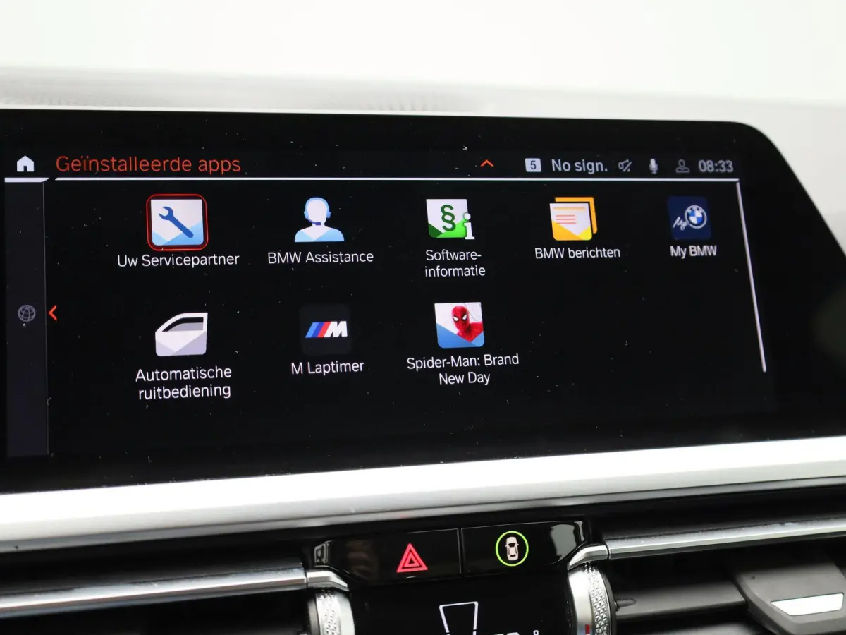 318i Executive | SCHUIFDAK | NAVIGATIE | PARKEERSENSOREN | CLIMATE CONTROL | LMV | LED | CRUISE CONTROL |