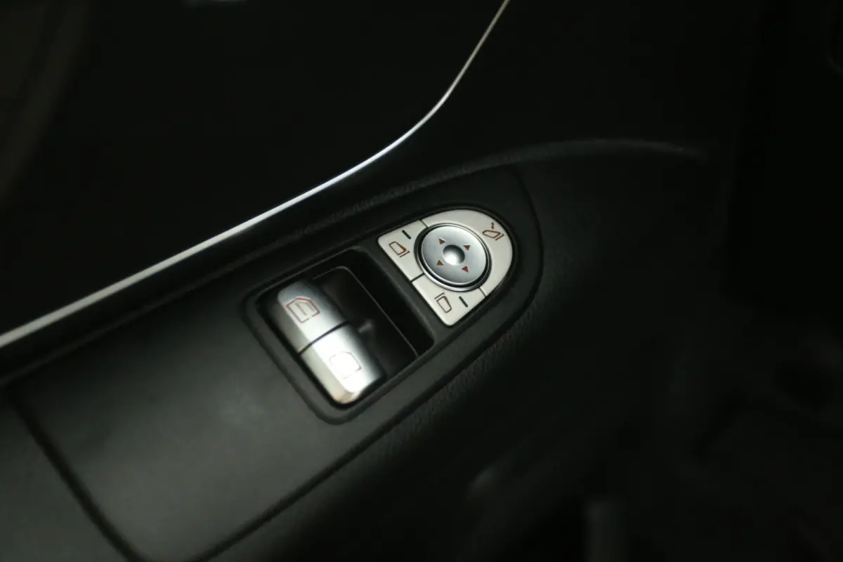 119 CDI Extra Lang | Automaat | Clima | Camera | Cruise | 3 Zits | Trekhaak | Carplay | LED