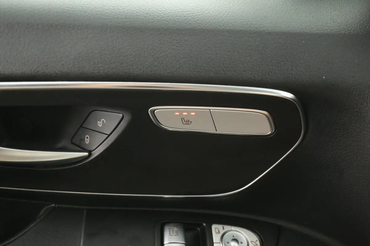 119 CDI Extra Lang | Automaat | Clima | Camera | Cruise | 3 Zits | Trekhaak | Carplay | LED