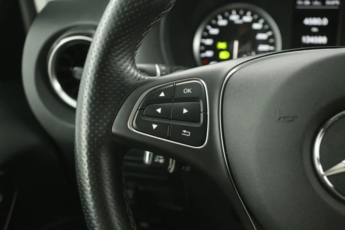 119 CDI Extra Lang | Automaat | Clima | Camera | Cruise | 3 Zits | Trekhaak | Carplay | LED