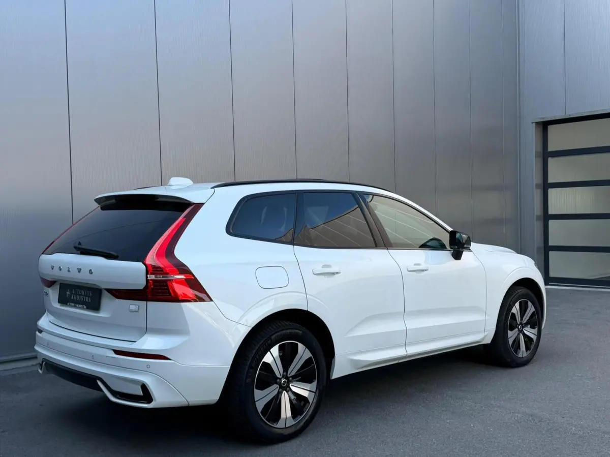 2.0 T6 Plug-in hybrid AWD Plus Dark Panorama|H/K Audio|Keyless