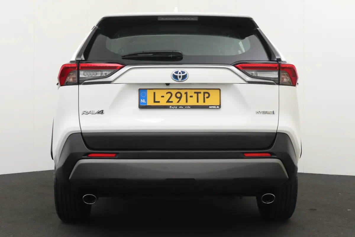 2.5 Hybrid Active Adapt. Cruise Carplay Camera