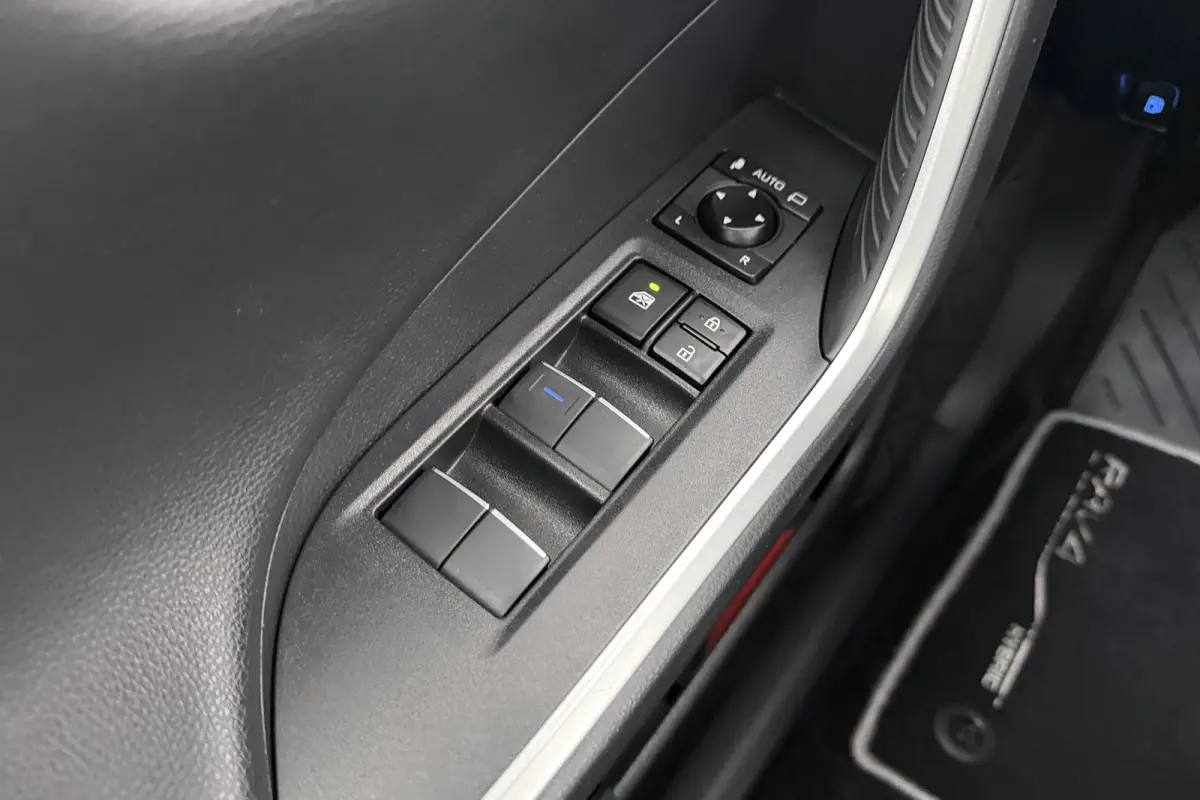 2.5 Hybrid Active Adapt. Cruise Carplay Camera