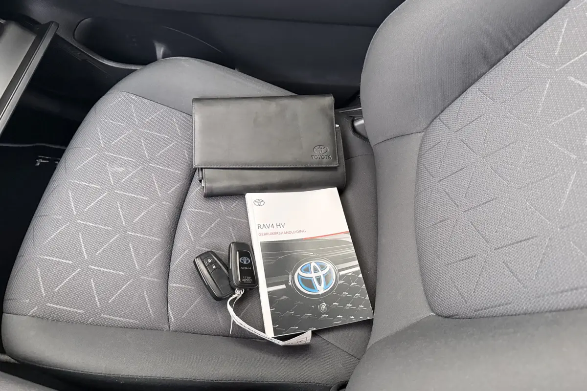 2.5 Hybrid Active Adapt. Cruise Carplay Camera