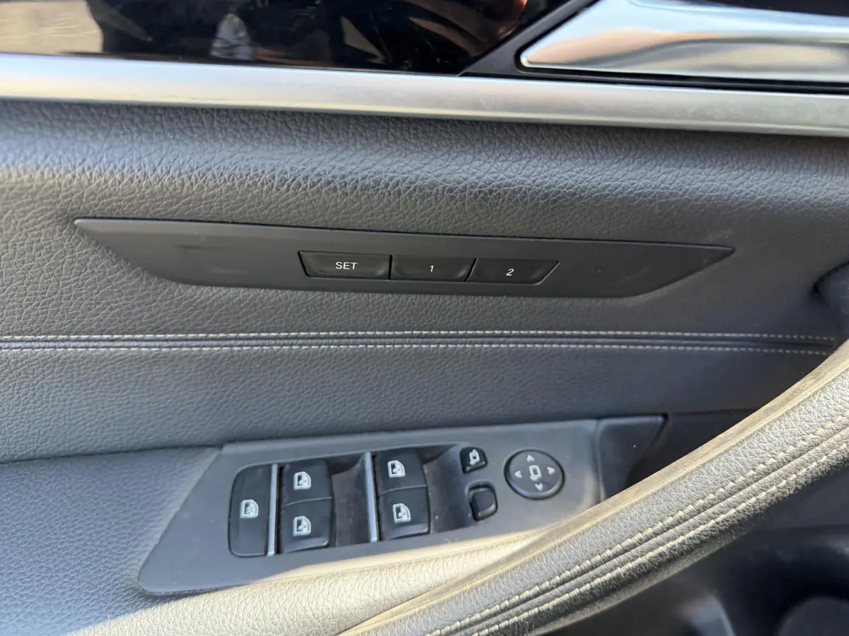 540i xDrive High Executive Edition | Panoramadak | 360* Camera | Elektrische Achterklep | Climate Control |