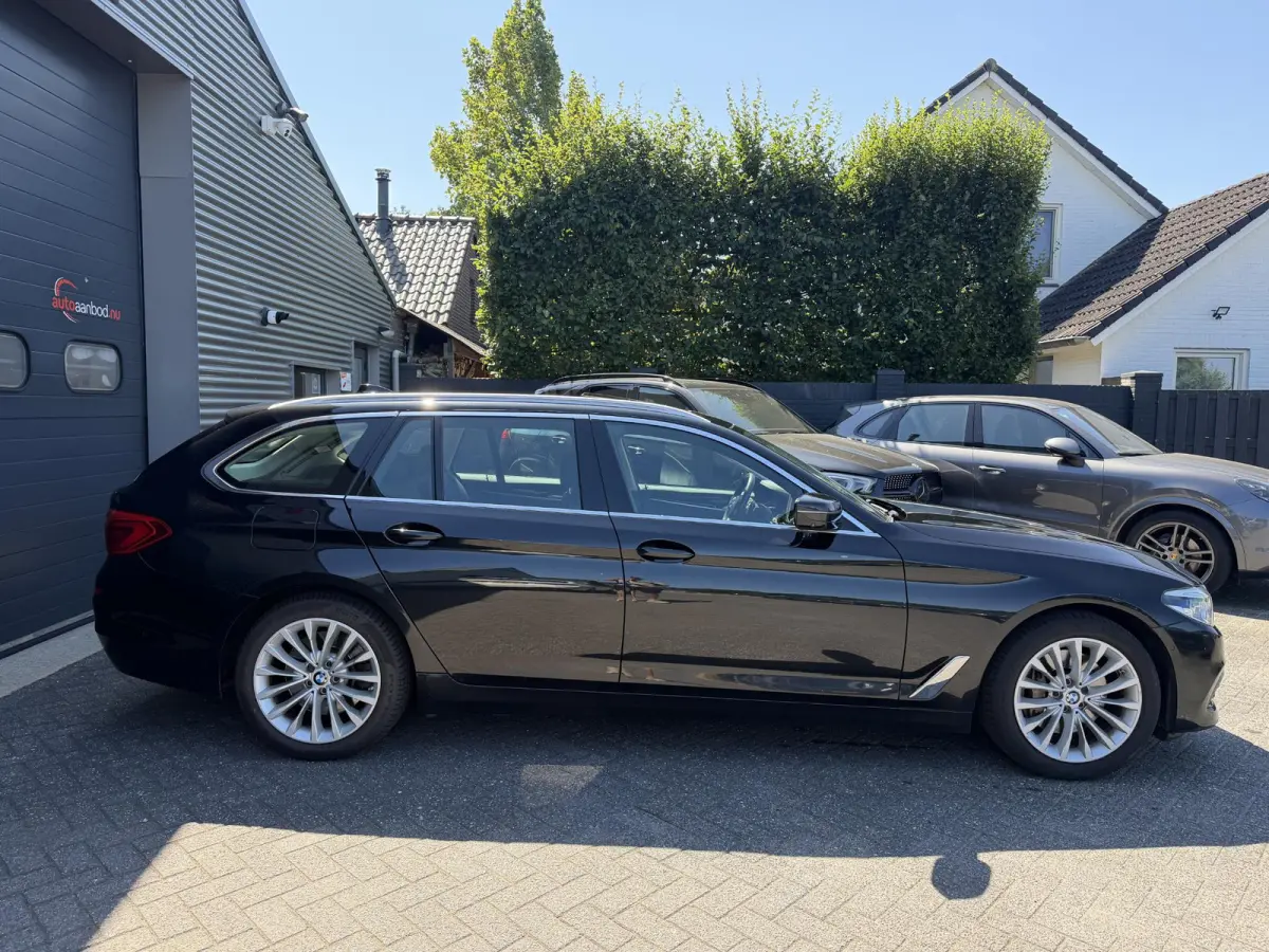 540i xDrive High Executive Edition | Panoramadak | 360* Camera | Elektrische Achterklep | Climate Control |