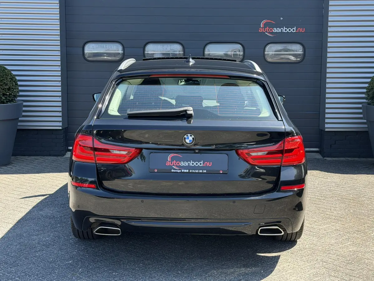 540i xDrive High Executive Edition | Panoramadak | 360* Camera | Elektrische Achterklep | Climate Control |