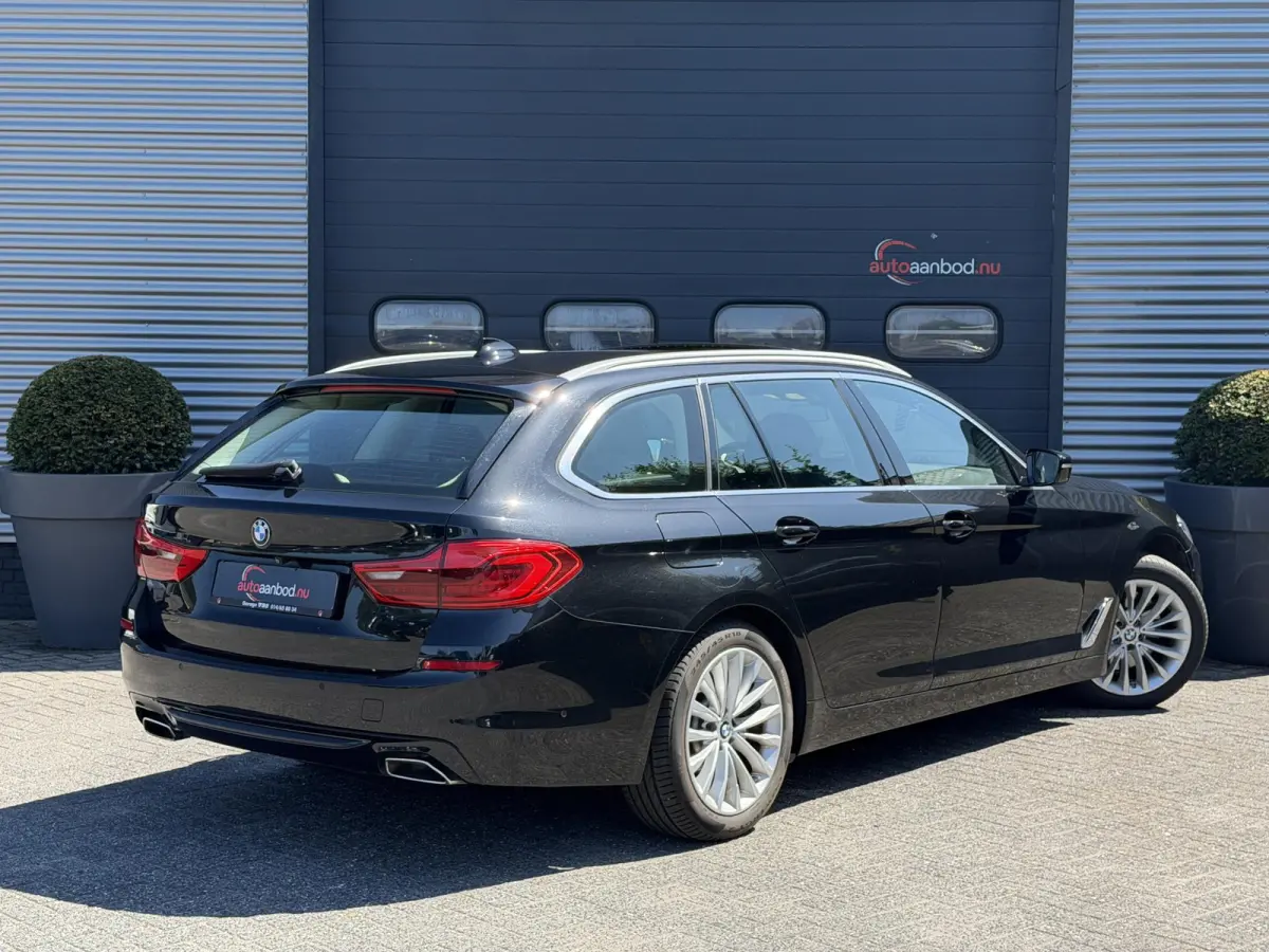 540i xDrive High Executive Edition | Panoramadak | 360* Camera | Elektrische Achterklep | Climate Control |