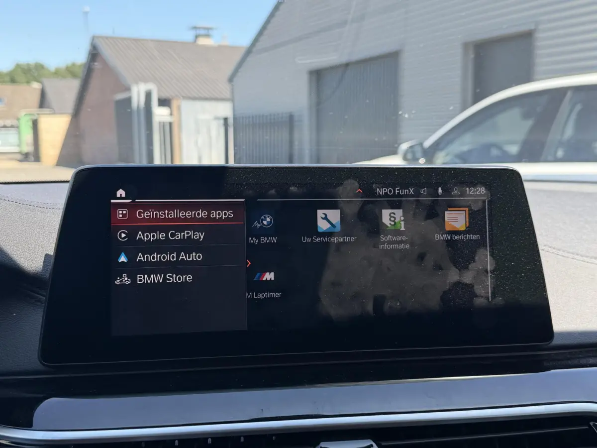 540i xDrive High Executive Edition | Panoramadak | 360* Camera | Elektrische Achterklep | Climate Control |