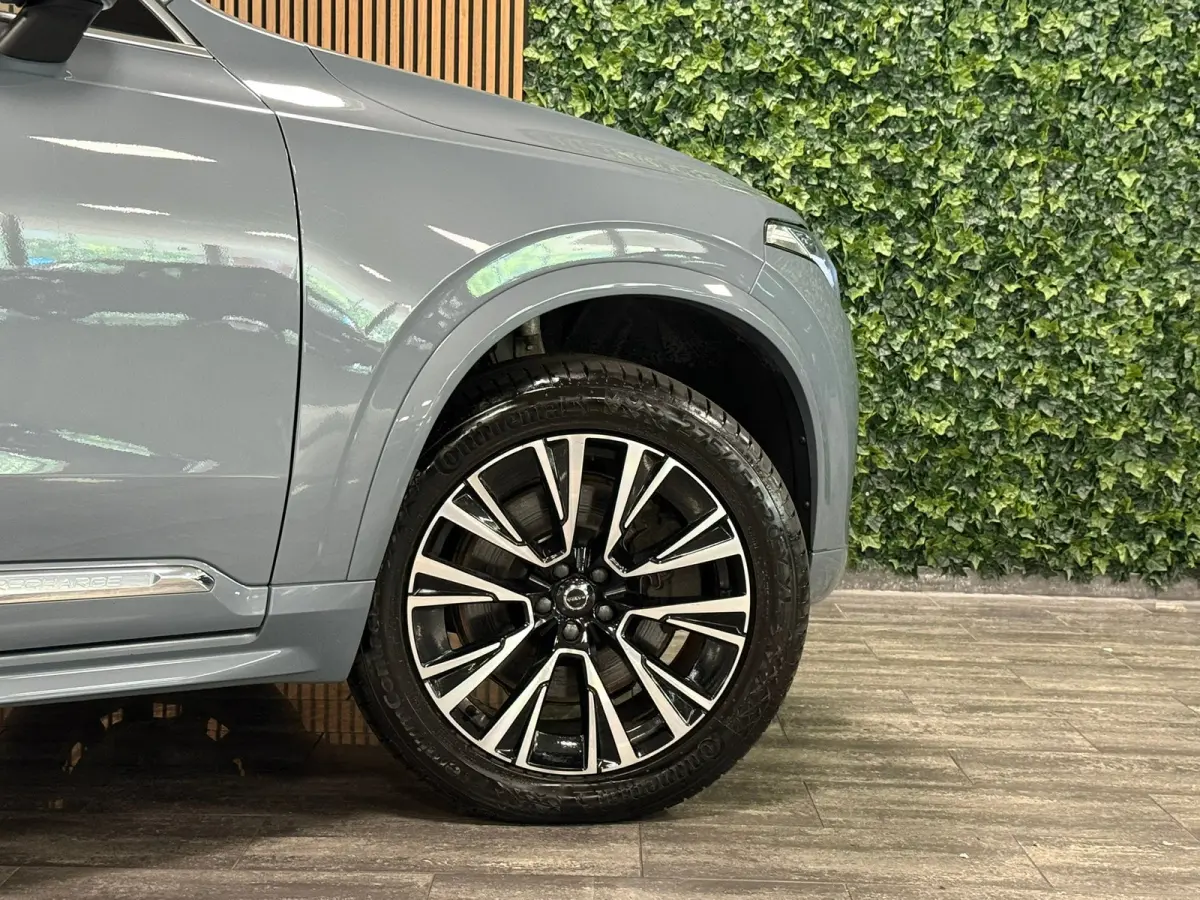 T8 AWD Recharge Bright Long Range | Trekhaak | Harman Kardon | 455pk | Adaptieve Cruise Control | Stoelverwarming voor+achter | Stuurwielverwarming | Parkeercamera | Full LED Meesturende kop
