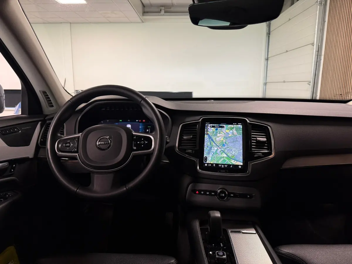 T8 AWD Recharge Bright Long Range | Trekhaak | Harman Kardon | 455pk | Adaptieve Cruise Control | Stoelverwarming voor+achter | Stuurwielverwarming | Parkeercamera | Full LED Meesturende kop