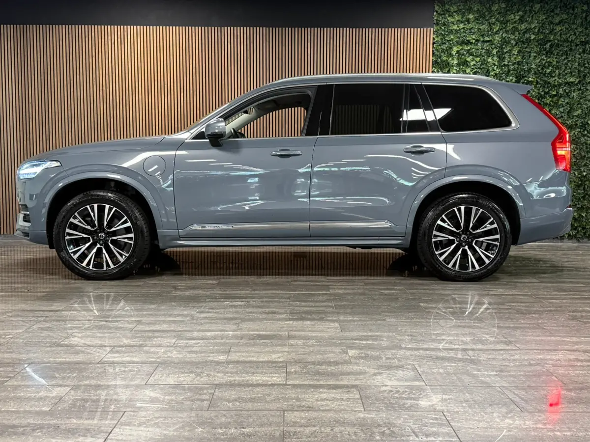 T8 AWD Recharge Bright Long Range | Trekhaak | Harman Kardon | 455pk | Adaptieve Cruise Control | Stoelverwarming voor+achter | Stuurwielverwarming | Parkeercamera | Full LED Meesturende kop