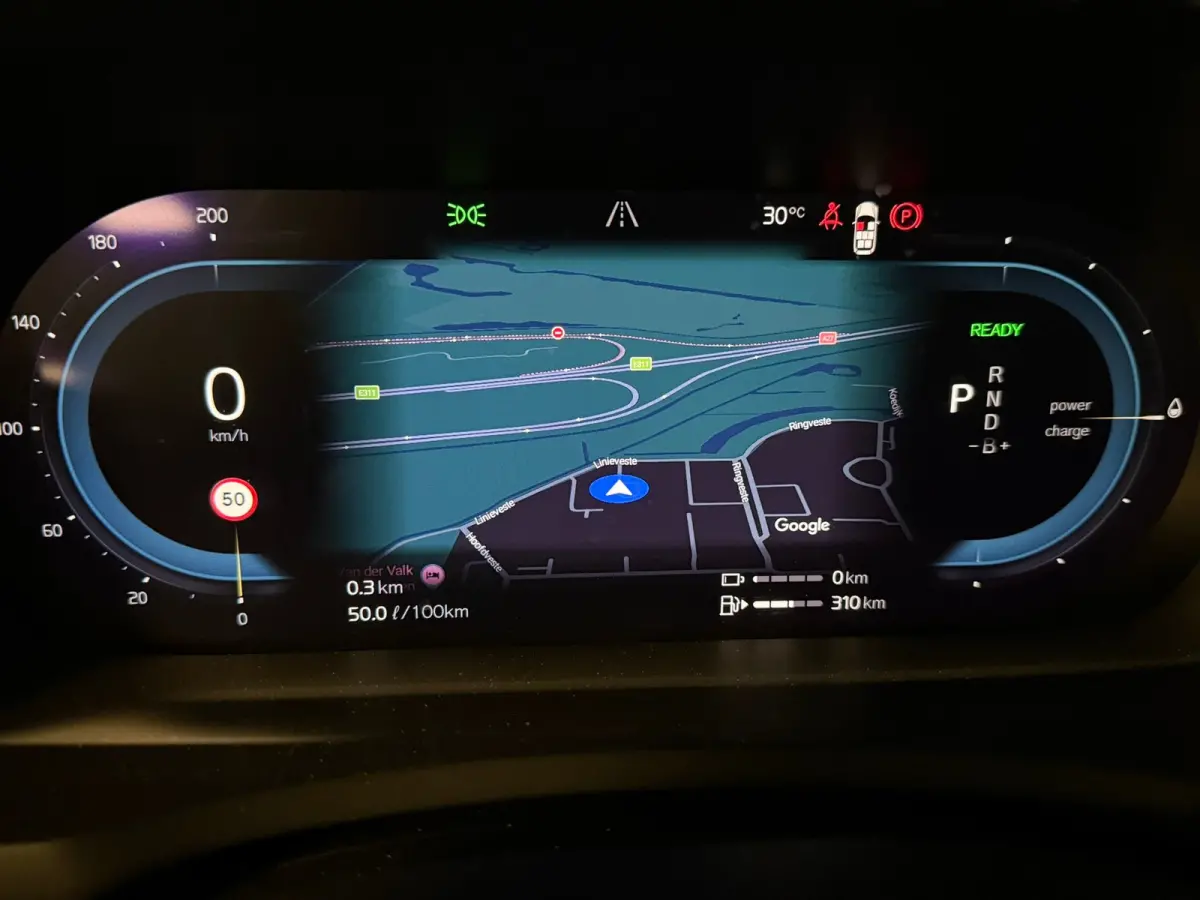 T8 AWD Recharge Bright Long Range | Trekhaak | Harman Kardon | 455pk | Adaptieve Cruise Control | Stoelverwarming voor+achter | Stuurwielverwarming | Parkeercamera | Full LED Meesturende kop