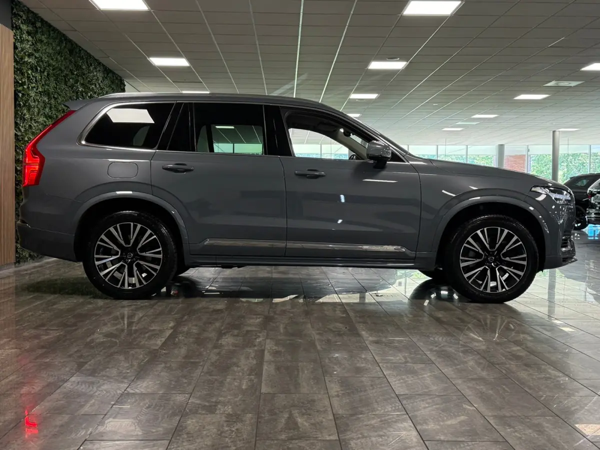 T8 AWD Recharge Bright Long Range | Trekhaak | Harman Kardon | 455pk | Adaptieve Cruise Control | Stoelverwarming voor+achter | Stuurwielverwarming | Parkeercamera | Full LED Meesturende kop