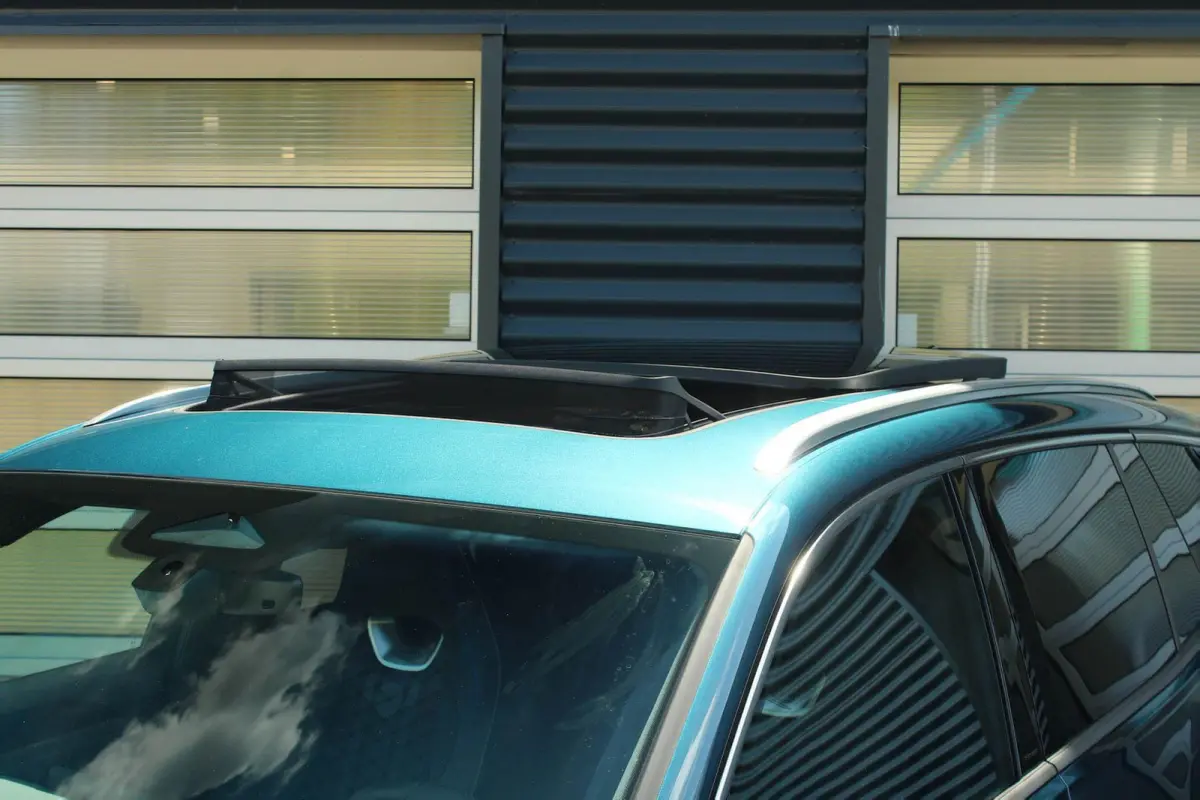 1.5 eHybrid 204pk R-Line Edition | Panoramadak | Trekhaak | Parkeer Assistent