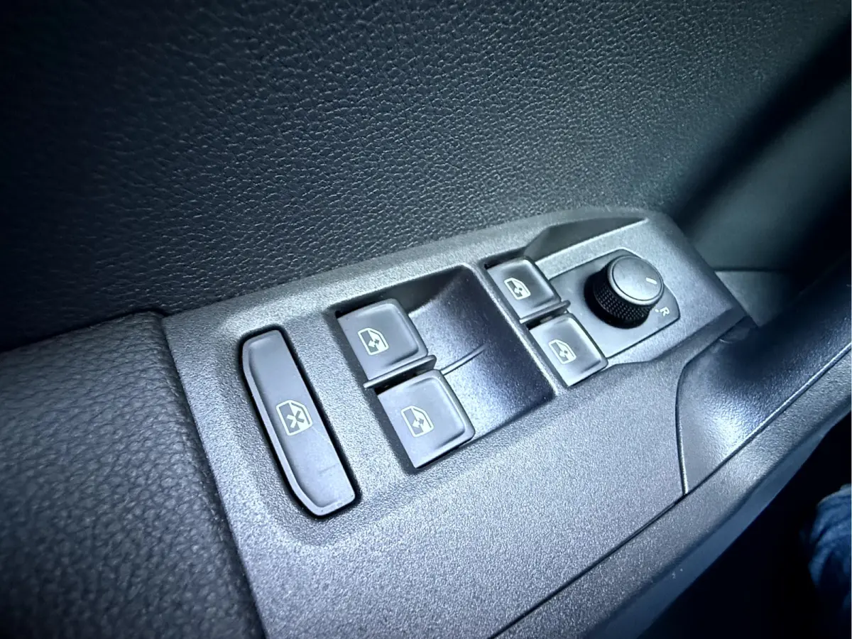 1.0 EcoTSI Reference Virt. Dash, App Connect, Led
