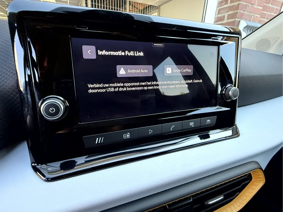 1.0 EcoTSI Reference Virt. Dash, App Connect, Led