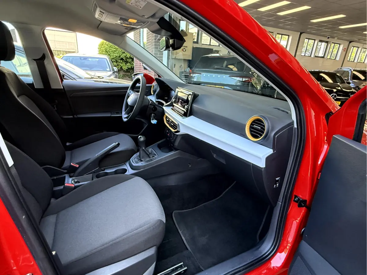 1.0 EcoTSI Reference Virt. Dash, App Connect, Led