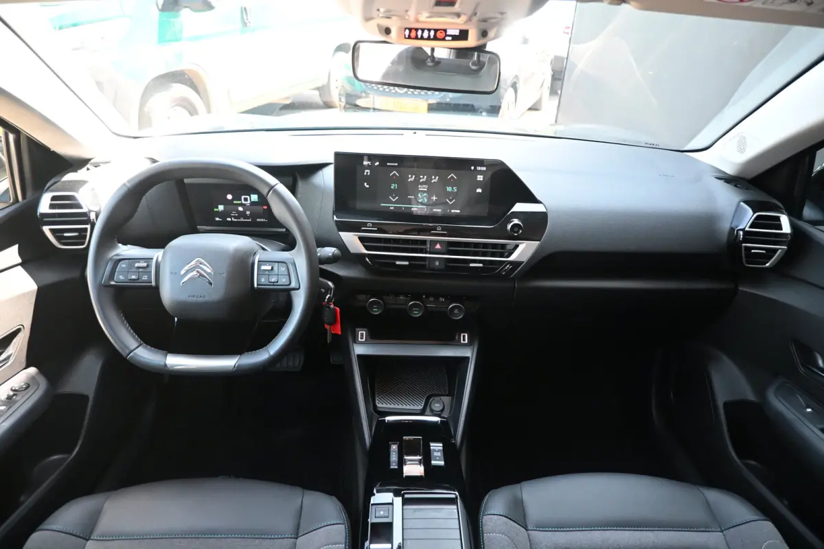 You 50 kWh 3 Fase 97%SOH! | Navigatie by App | Achteruitrijcamera | Cruise Control | Climate Control | 1e Eigenaar | Dealeronderhouden | !!