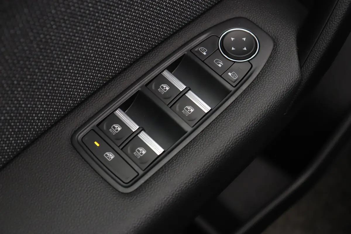 1.8 E-Tech full hybrid 160 techno | Climate Control | Automaat | Apple Carplay | Achteruitrijcamera |