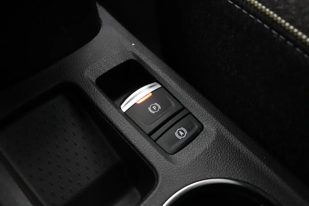 1.8 E-Tech full hybrid 160 techno | Climate Control | Automaat | Apple Carplay | Achteruitrijcamera |