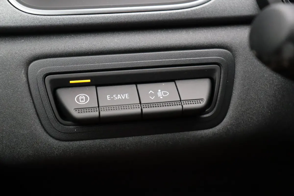 1.8 E-Tech full hybrid 160 techno | Climate Control | Automaat | Apple Carplay | Achteruitrijcamera |