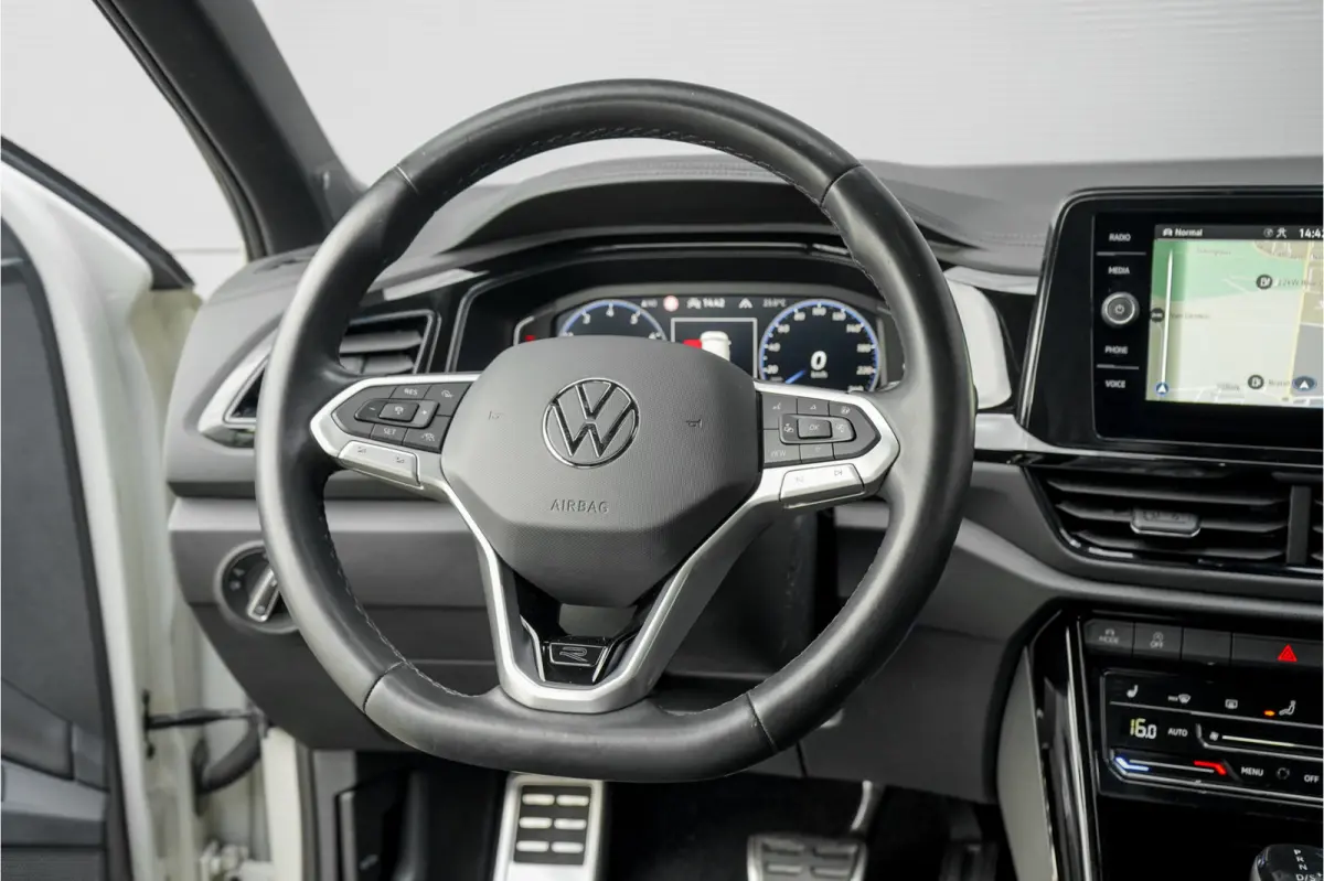 1.5 TSI R-Line Pano LED+ Beats Trekhaak ACC 19"