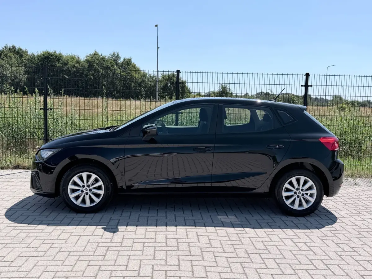1.0 EcoTSI Style Business Connect | PDC | Carplay | Navi |