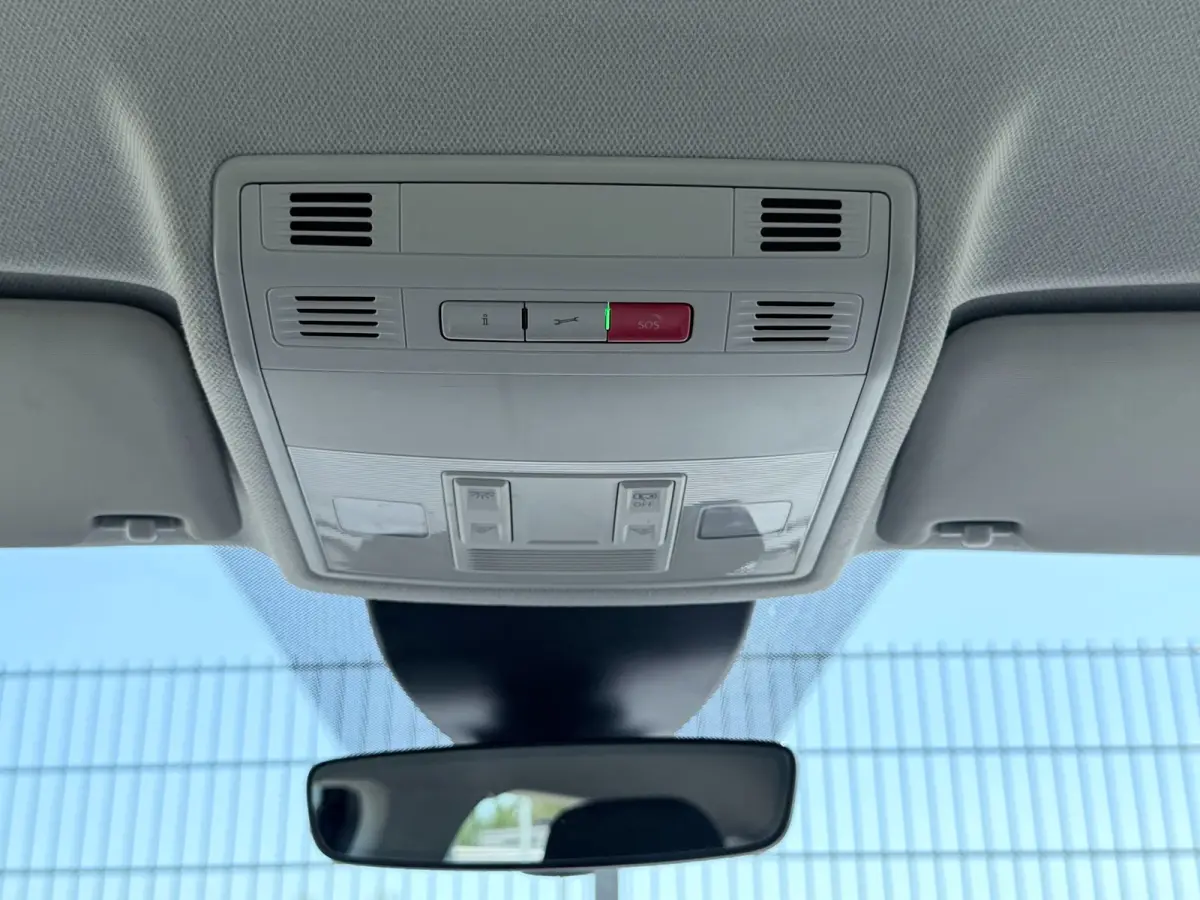 1.0 EcoTSI Style Business Connect | PDC | Carplay | Navi |