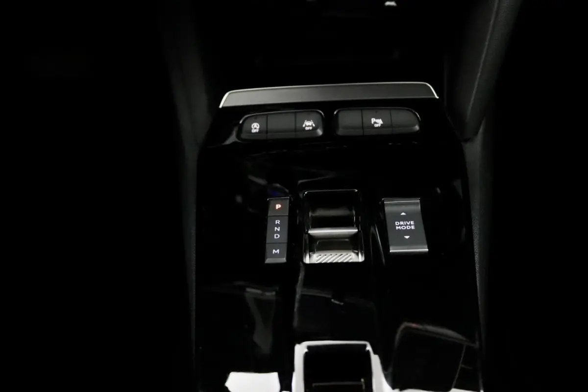 1.2 Turbo AUTOMAAT zwart