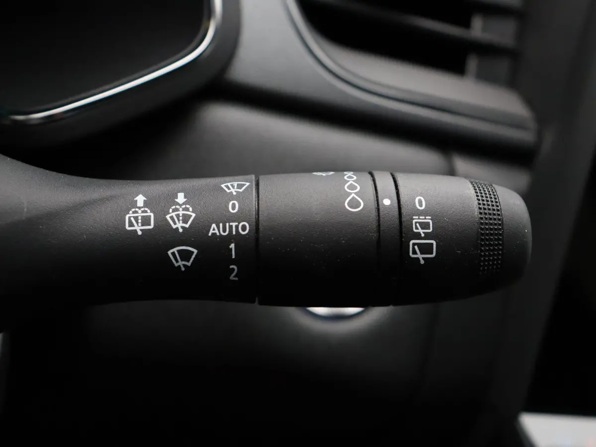 1.8 E-Tech full hybrid 160 techno | Achteruitrijcamera | Adaptieve cruise control | Digitale Cockpit | Navigatie |