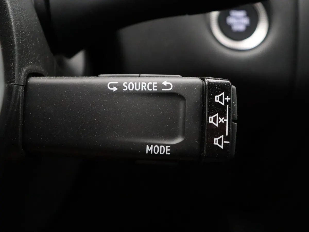 1.8 E-Tech full hybrid 160 techno | Achteruitrijcamera | Adaptieve cruise control | Digitale Cockpit | Navigatie |