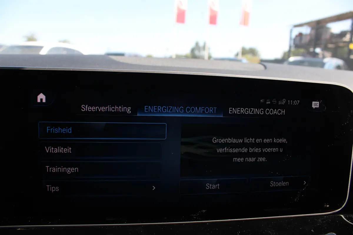 180 AUT7 AMG LINE SFEER KEY-LESS GO CARPLAY <<43.554KM>>