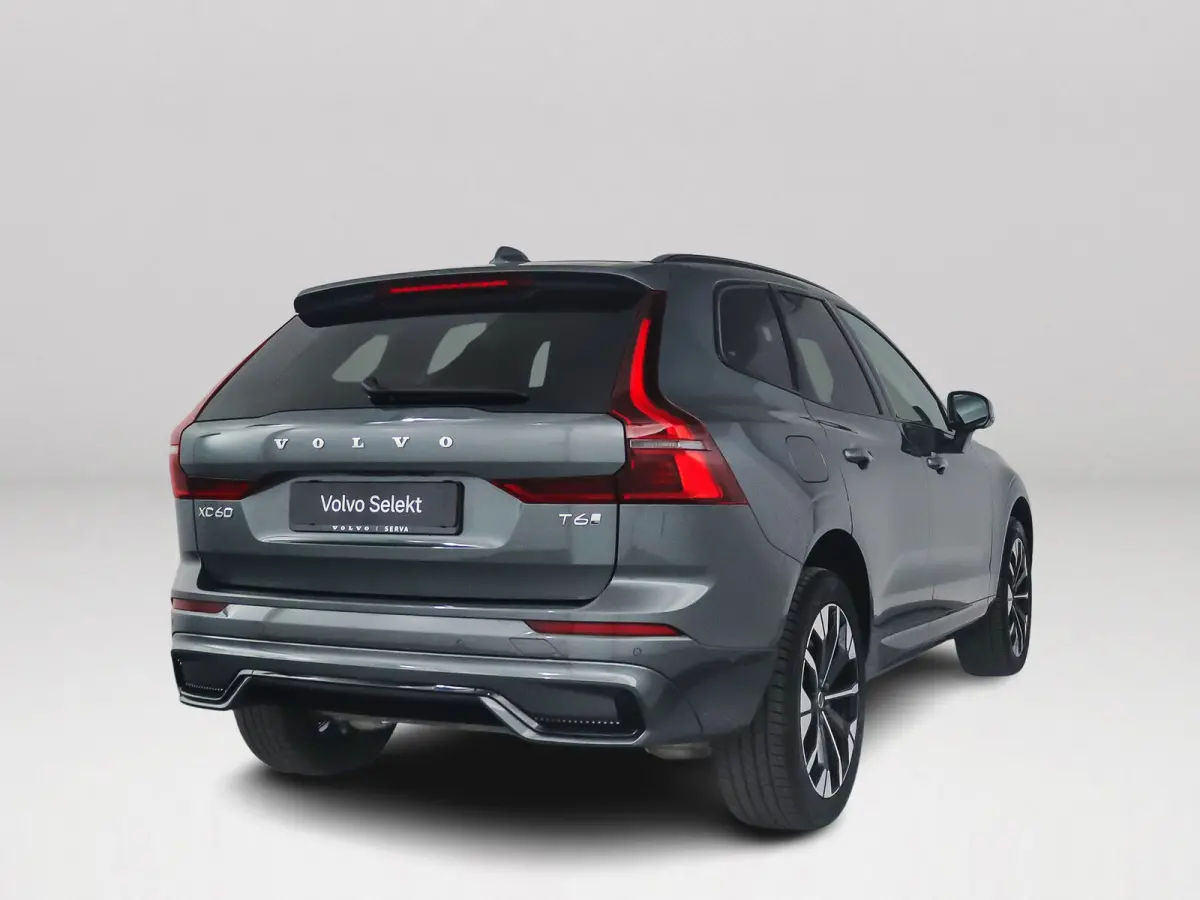 T6 Plug-in hybrid AWD Ultra Dark | Panoramadak | 360° camera | Luchtvering | Head-up display | Harman Kardon | Stoel- en stuurverwarming | Trekhaak