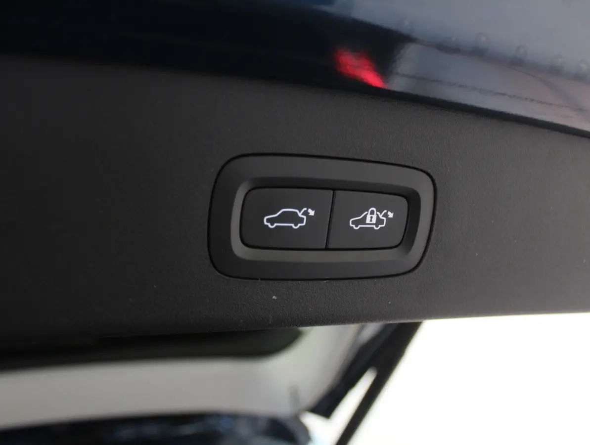 1.5 CARPLAY | CLIMATE | STOELVERW | 360CAMERA | PANODAK | WIFI | LED | DAB | NAVI | ELECSTOEL+MEM | ELECAKLEP | ADAPCRUISE
