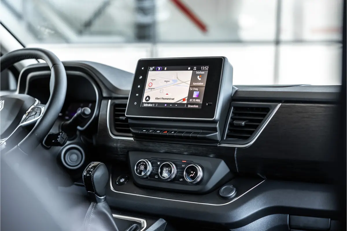 2.0 Blue dCi 170 PK L2H1 DC | Dubbel cabine | Camera | CarPlay | Navigatie | Betimmering | Trekhaak | Stoelverwarming | Virtual Cockpit | 5-Zitter| NAP Logisch