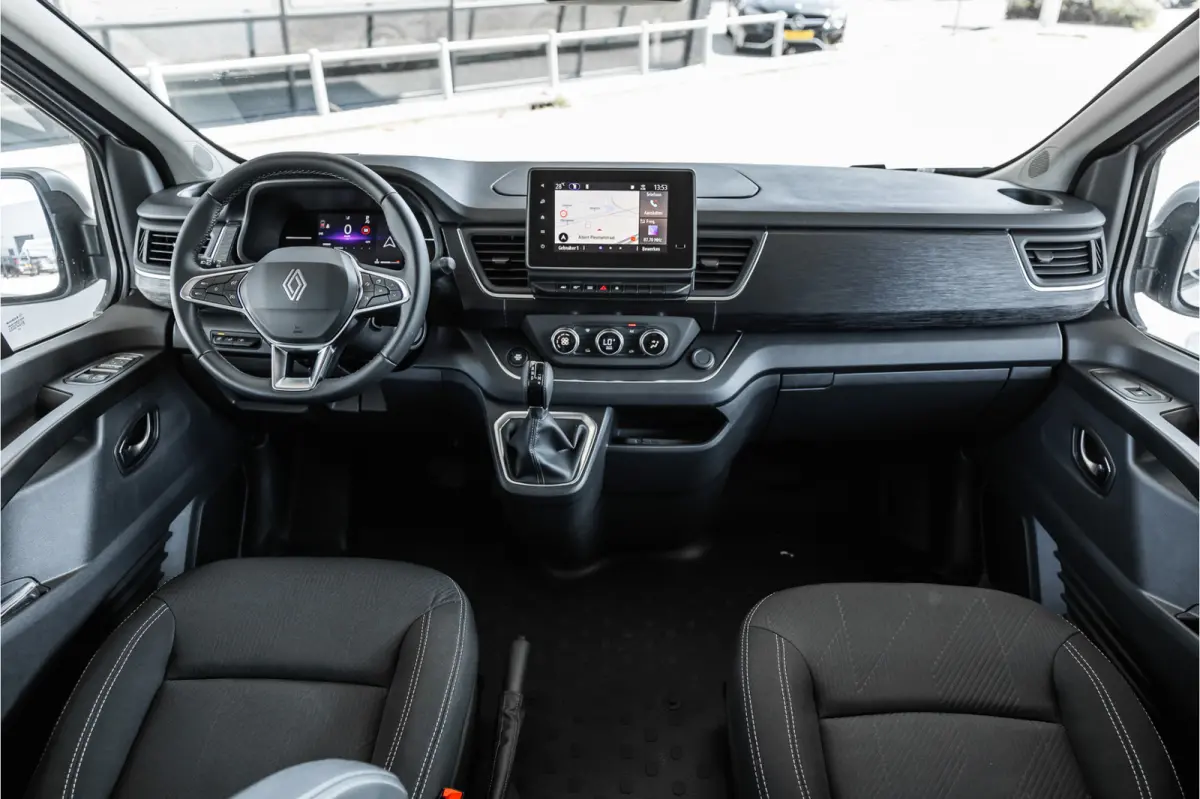 2.0 Blue dCi 170 PK L2H1 DC | Dubbel cabine | Camera | CarPlay | Navigatie | Betimmering | Trekhaak | Stoelverwarming | Virtual Cockpit | 5-Zitter| NAP Logisch