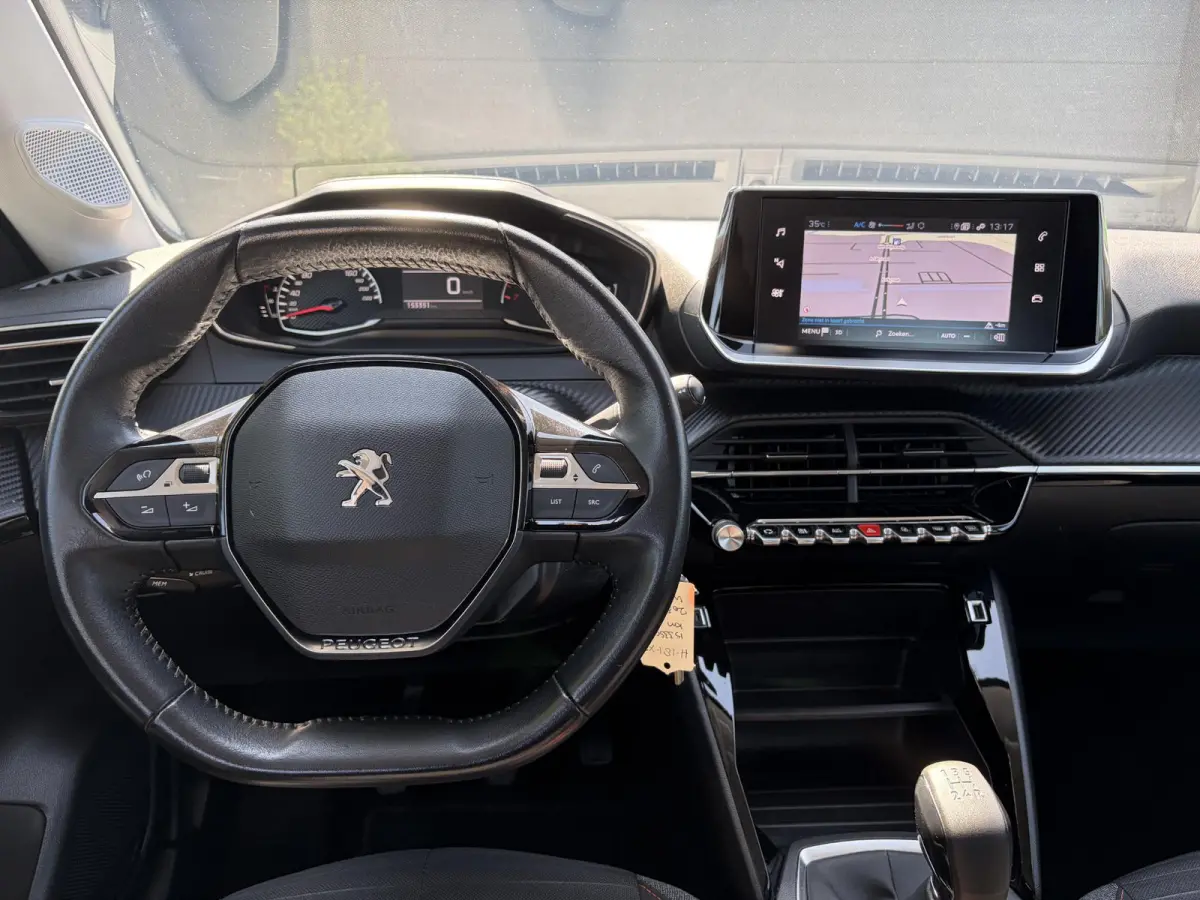 1.2 PureTech Blue Lease Active 2e Eigenaar,D-riem vv in 11-2025,Camera,Navi,Carplay,75pk,Clima,Cruise,Rijstrooksensor,Pdc,Lm velgen,N.A.P,Apk tot 11-2027