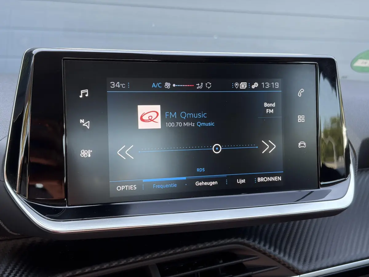 1.2 PureTech Blue Lease Active 2e Eigenaar,D-riem vv in 11-2025,Camera,Navi,Carplay,75pk,Clima,Cruise,Rijstrooksensor,Pdc,Lm velgen,N.A.P,Apk tot 11-2027