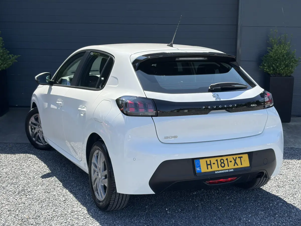 1.2 PureTech Blue Lease Active 2e Eigenaar,D-riem vv in 11-2025,Camera,Navi,Carplay,75pk,Clima,Cruise,Rijstrooksensor,Pdc,Lm velgen,N.A.P,Apk tot 11-2027