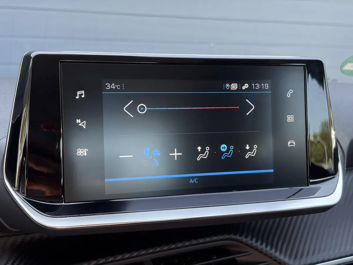 1.2 PureTech Blue Lease Active 2e Eigenaar,D-riem vv in 11-2025,Camera,Navi,Carplay,75pk,Clima,Cruise,Rijstrooksensor,Pdc,Lm velgen,N.A.P,Apk tot 11-2027
