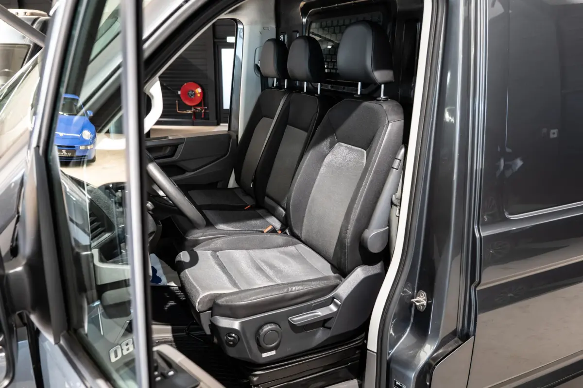 35 2.0 Standaard L3H2 4x4 | Geveerde stoelen | Apple Carplay